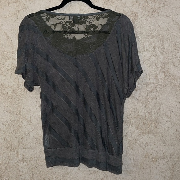 💕AB Studio Short Sleeve Size Medium - Picture 2 of 3